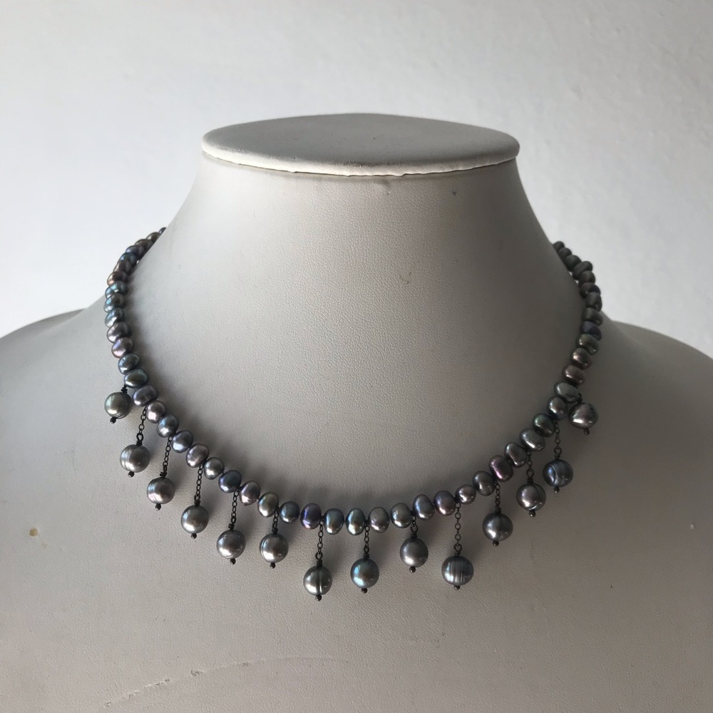 Grey freshwater petal necklace, pretty!